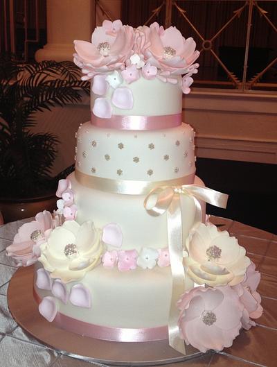 Romantic wedding cake by Le Cake Davenport - Cake by Le Cake Design Studio