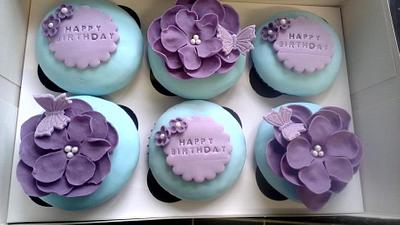Pretty cupcakes - Cake by amy