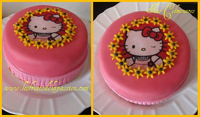 Hello Kitty cake - Cake by Isis Patiss'Cake