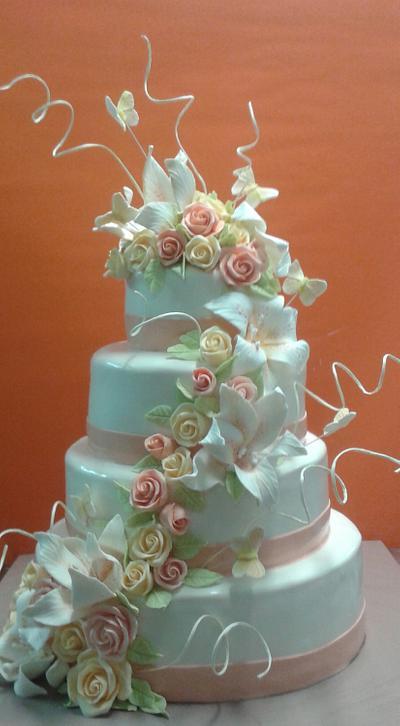 wedding ivory - Cake by Martina Bikovska 