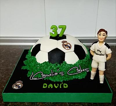 FOOTBALL BALL CAKE - Cake by Camelia