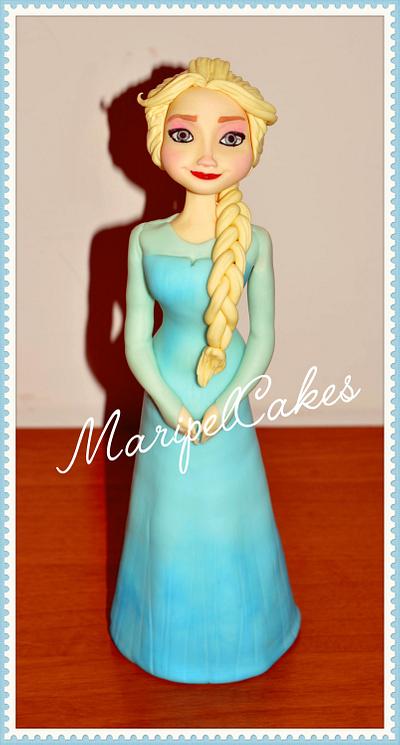Elsa - Cake by MaripelCakes