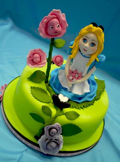 Alice <3 - Cake by Fernanda de Vita