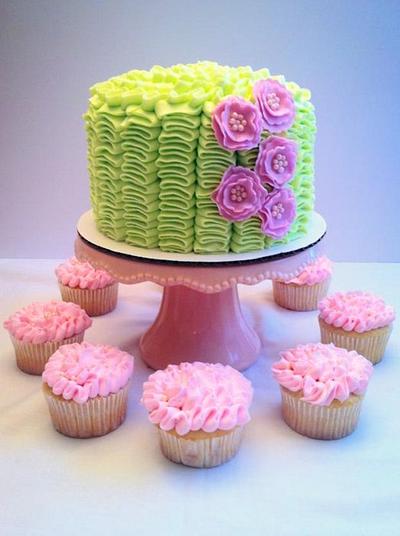 Ruffle Cake and matching cupcakes - Cake by Christie's Custom Creations(CCC)