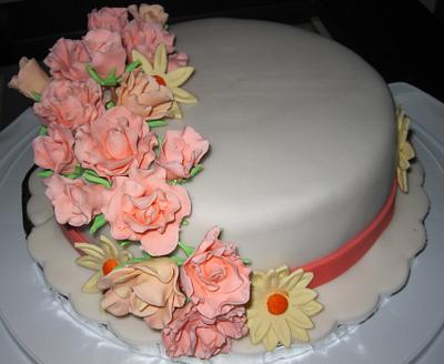 Fondant & Flowers - Cake by Mary