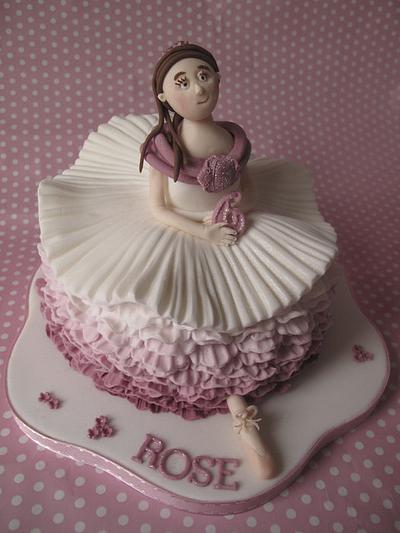 Ballerina Cake. Totally inspired by Debbie Brown's, Enchanted cakes  - Cake by Littlecakeoven