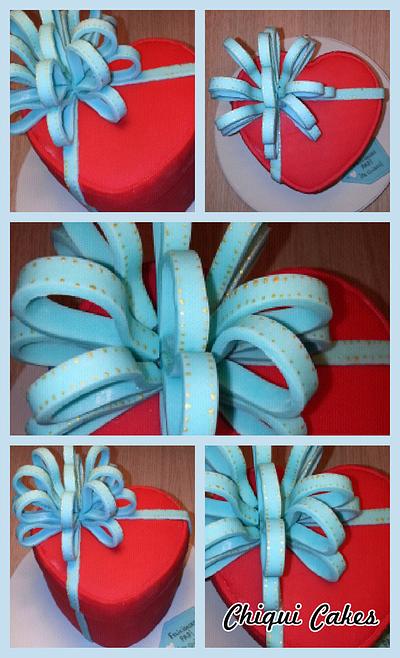 Box Cake - Cake by ChiquiCakes