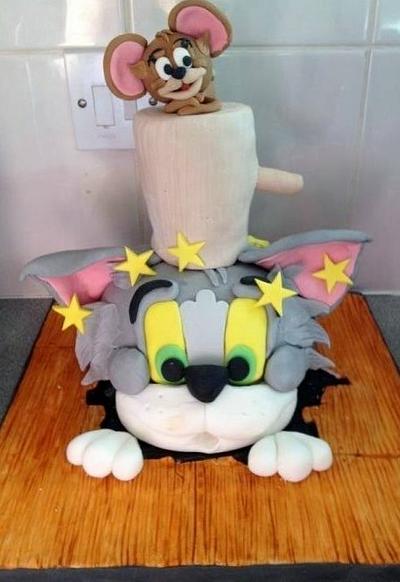 Tom and Jerry - Cake by GracieCakes