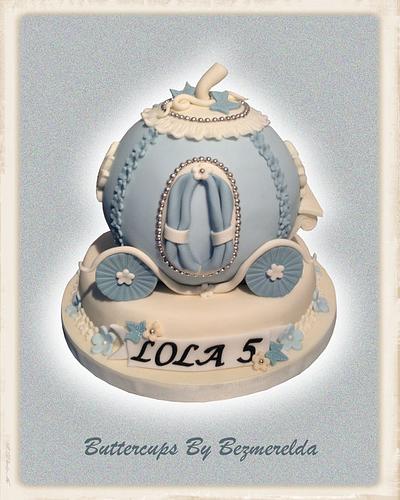 Cinderella Style Carriage Cake - Cake by Bezmerelda