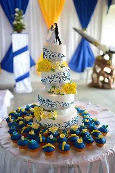 Wedding Cake  - Cake by Bite Me Cakeshoppe