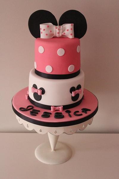 Minnie Mouse  - Cake by Tillymakes