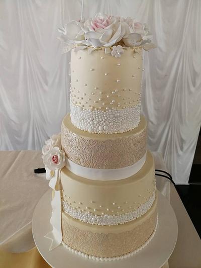 Wedding cake with white roses - Cake by Galito