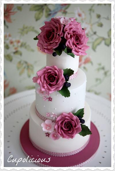 Wedding cake - Cake by Kriti Walia
