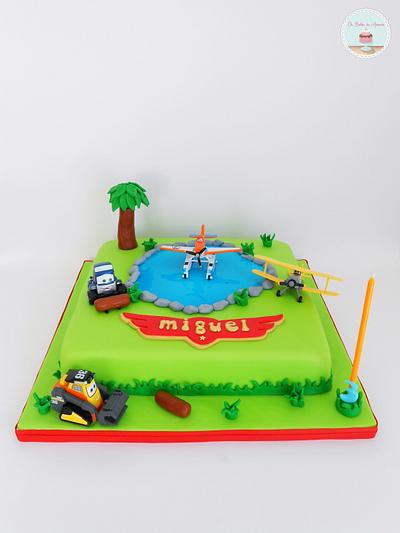 Planes Rescue Team Cake - Cake by Ana Crachat Cake Designer 