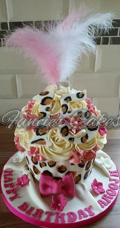 Leopard print giant cupcake - Cake by Fancier Cakes