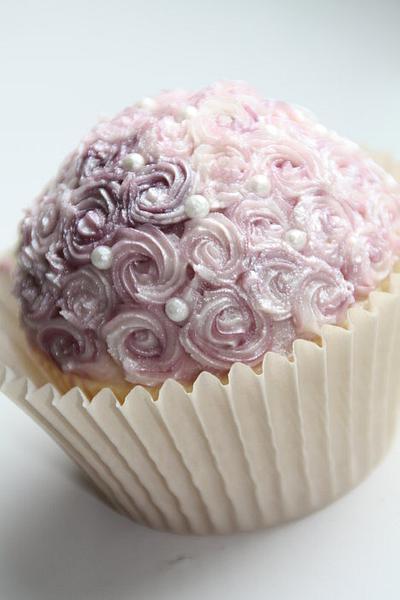 Mini Rose Swirl Cupcake - Cake by Ballderdash & Bunting