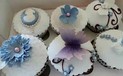 Pretty lilac Cupcakes - Cake by Jacqui's Cupcakes & Cakes