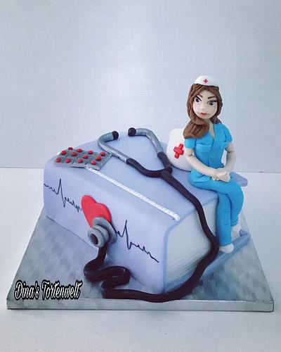 Nurse Graduation Cake  - Cake by Dina's Tortenwelt 