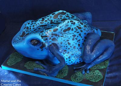 Blue Poison Tree Frog - Cake by Mother and Me Creative Cakes