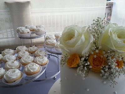 Elegant wedding cake - Cake by Shawna