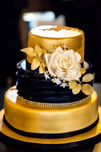 "Gold - Black" Wedding Cake - Cake by Jana 