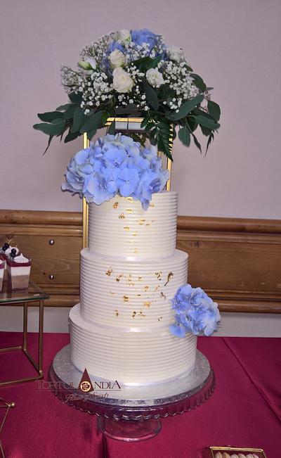 Wedding cake & gold - Cake by Tortolandia