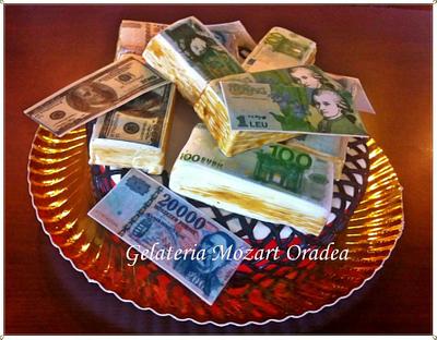 Money  money money .... - Cake by Gelateria Mozart 