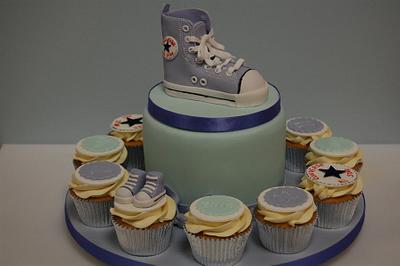 Converse High top with matching cupcakes  - Cake by becky Jenkins
