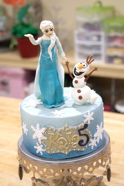 Frozen - Elsa and Olaf - Cake by Helen Chang