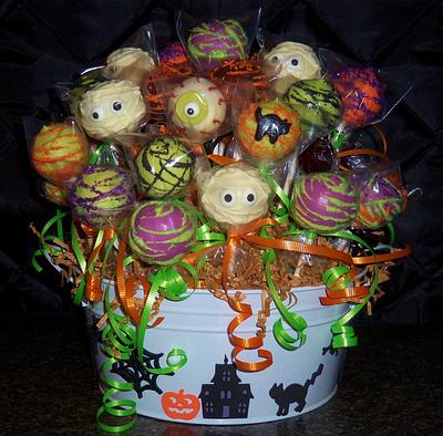 Halloween Cake pops - Cake by Monica@eat*crave*love~baking co.