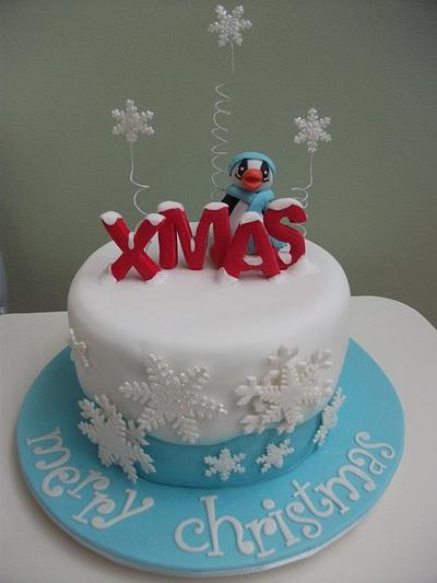 Penguin Christmas - Cake by SugarAllure
