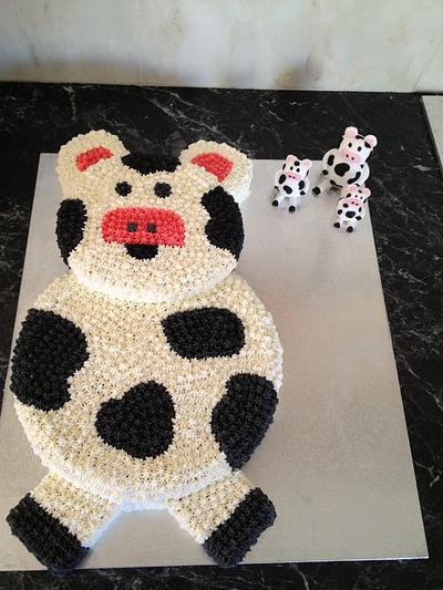 Cow Cake - Cake by Tammy