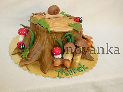 Stump with mushrooms - Cake by Novanka