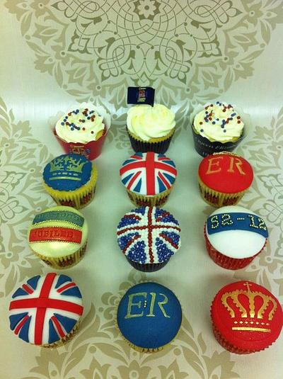 Queens Jubilee Cupcakes - Cake by CakeyBakey Boutique