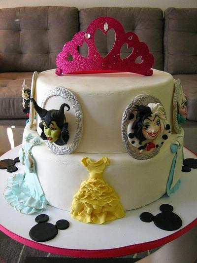 Disney Themed Cake - Cake by Cakeicer (Shirley)