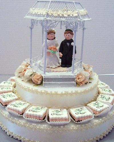 Wedding Centerpiece - Cake by Cheryl