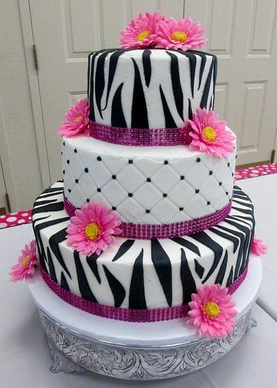 Zebra birthday - Cake by Christeena Dinehart