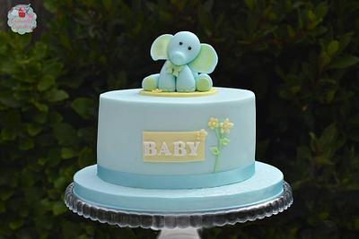 Baby shower cake  - Cake by Enchantedcupcakes