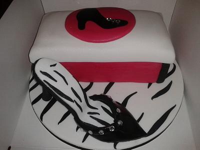 Sweet Sixteen shoe box cake - Cake by Lucy at Bedlington Bakery 