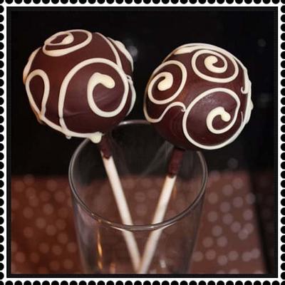 chocolate cake pops  - Cake by Laura Pavey