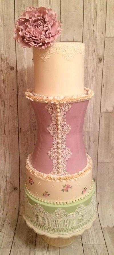 Vintage wedding cake  - Cake by Daisychain's Cakes