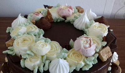 Buttercream roses - Cake by Ellyys