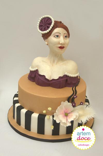 Fashion and glamour - Cake by Margarida Guerreiro