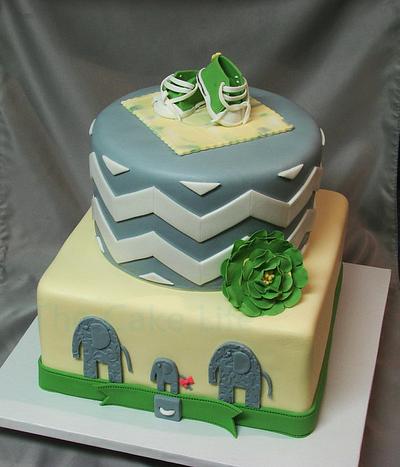 elephant baby shower cake - Cake by The Cake Life