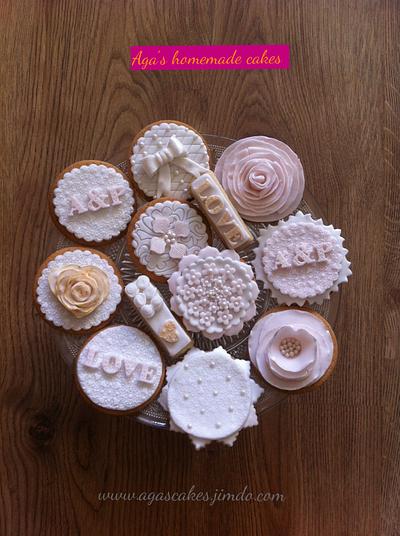 Wedding cookies for my younger sister:) - Cake by Aga Leśniak