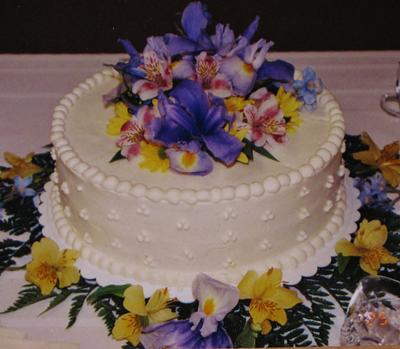 lily and iris buttercream cake - Cake by Nancys Fancys Cakes & Catering (Nancy Goolsby)
