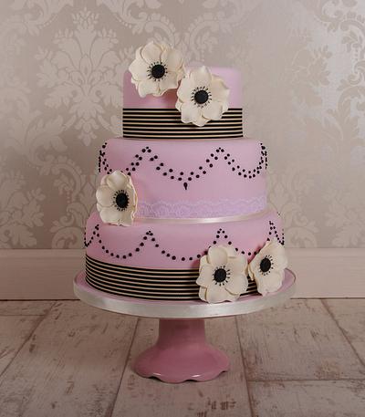 Anemone Chic - Cake by Thornton Cake Co.
