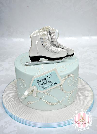 Ice Skates - Cake by Sweet Surprizes 