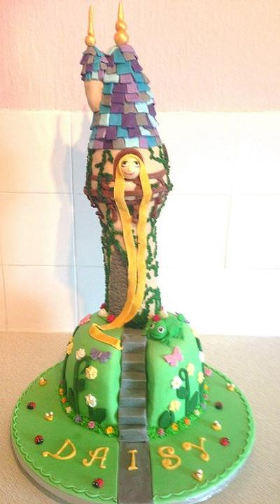 Rapunzel in her tower - Cake by Emmazing Bakes