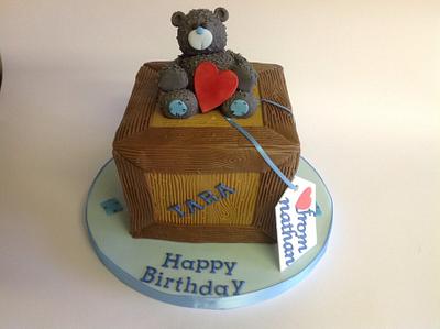 Me to you bear box - Cake by 2wheelbaker